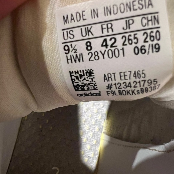 ADIDAS sneakers - Picture 5 of 5